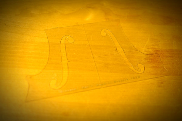 中心線とストップラインを罫書いて完成です