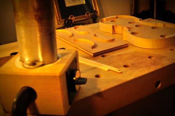 曲げてゆきます