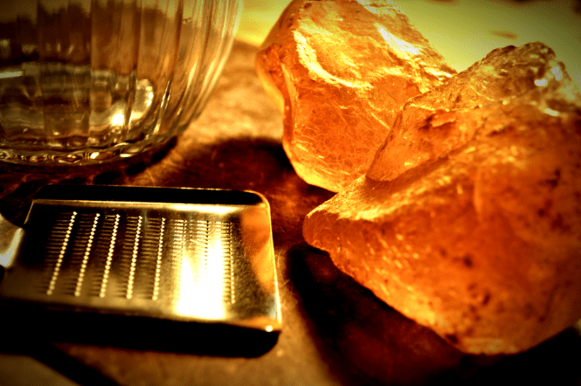 琥珀色のロジン